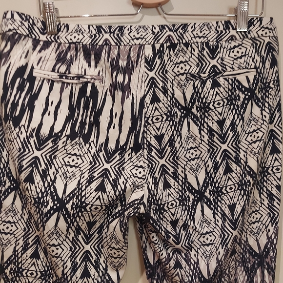 ❣️Ladies Atmosphere skinny pants size 14 (#291) - Picture 5 of 9